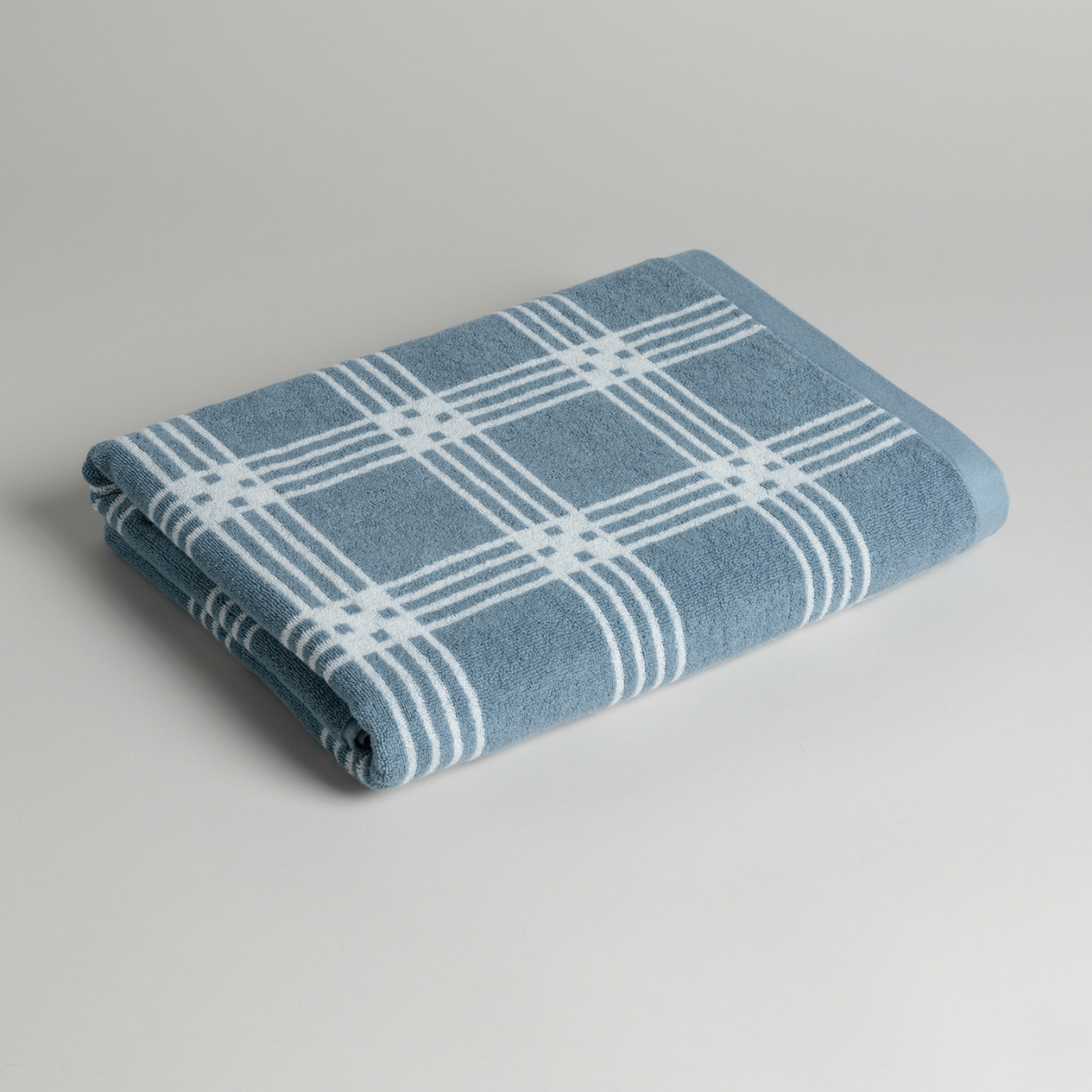 FRISA POOL TOWEL celeste & chalk - NEW