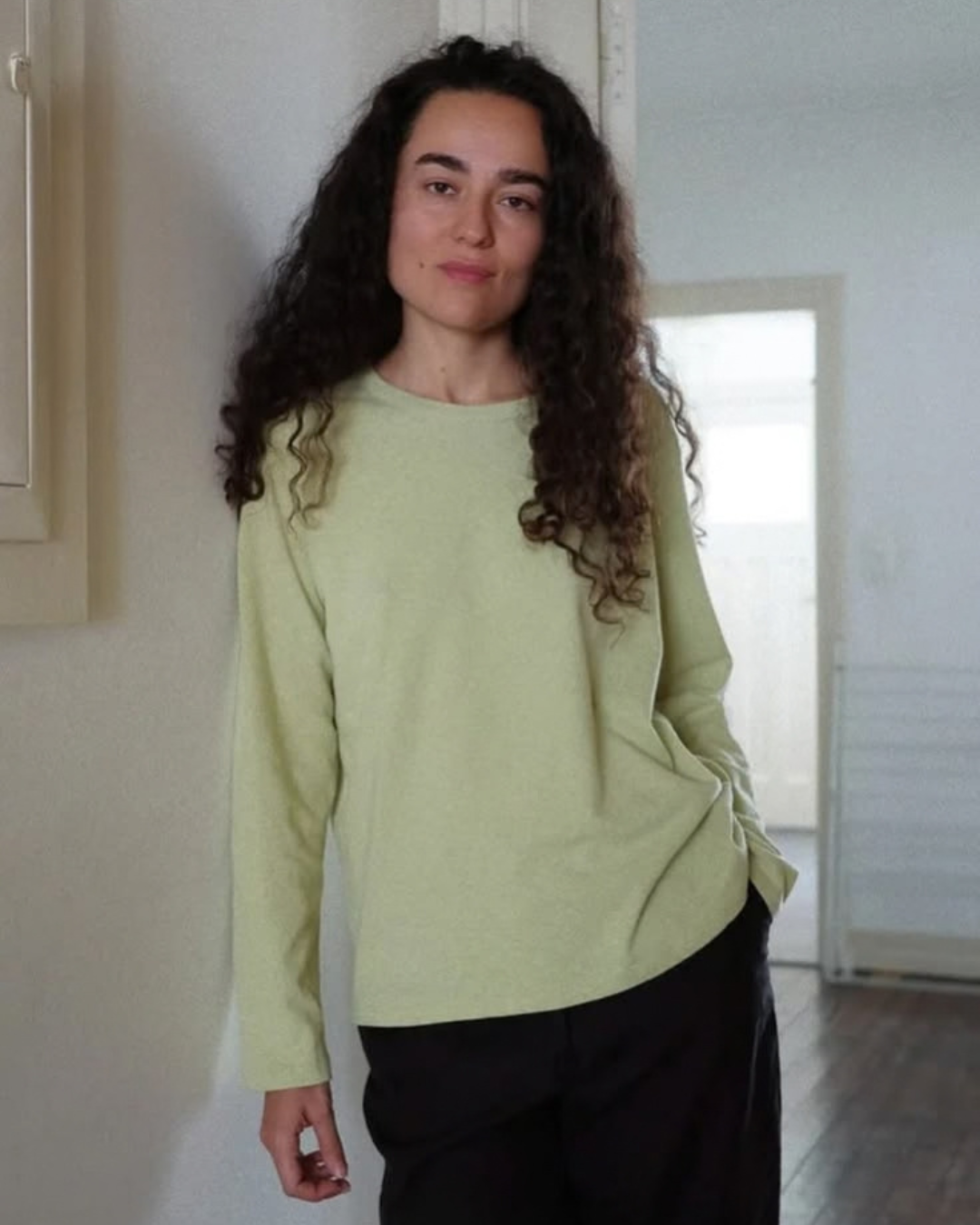 The Long Sleeve T-Shirt in Pistachio - NEW