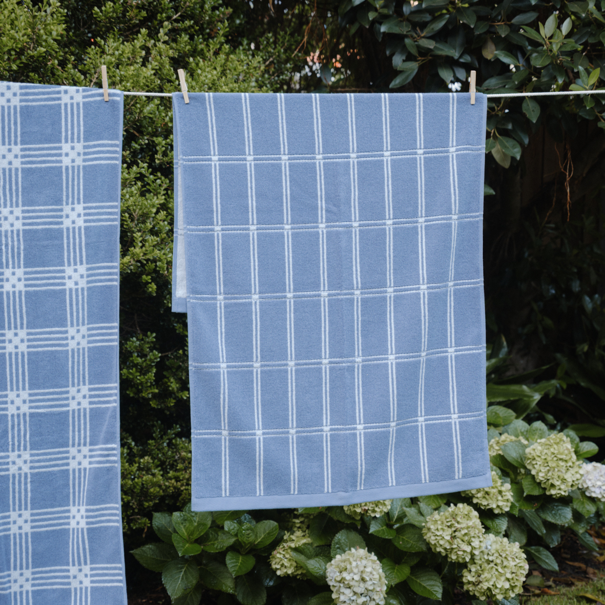 SORN BATH TOWEL celeste & chalk - NEW